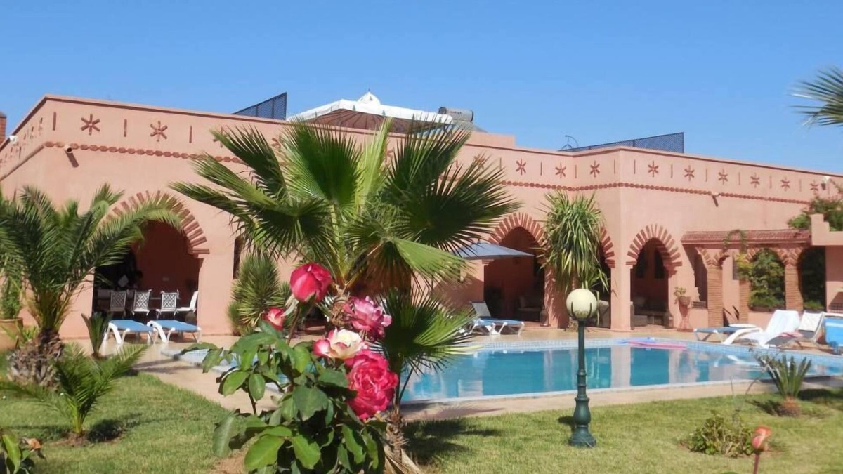 Jaidate Villa | Villa Marrakech for 10 people with large swimming pool, stove and internet.