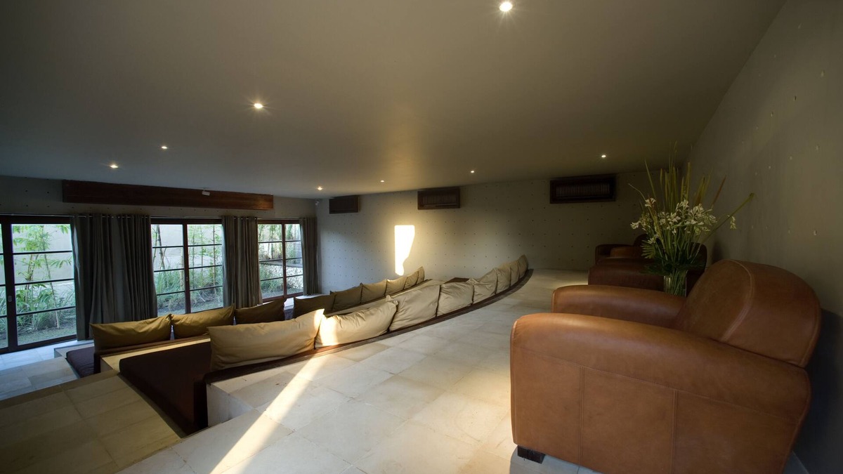 Munggu Villa | Villa Mary - Expansive Bali Villa w/Quiet Access to the Beach