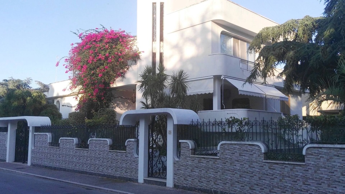 Trani Villa | Villa Mary, style and relaxation a stone's throw from the sea