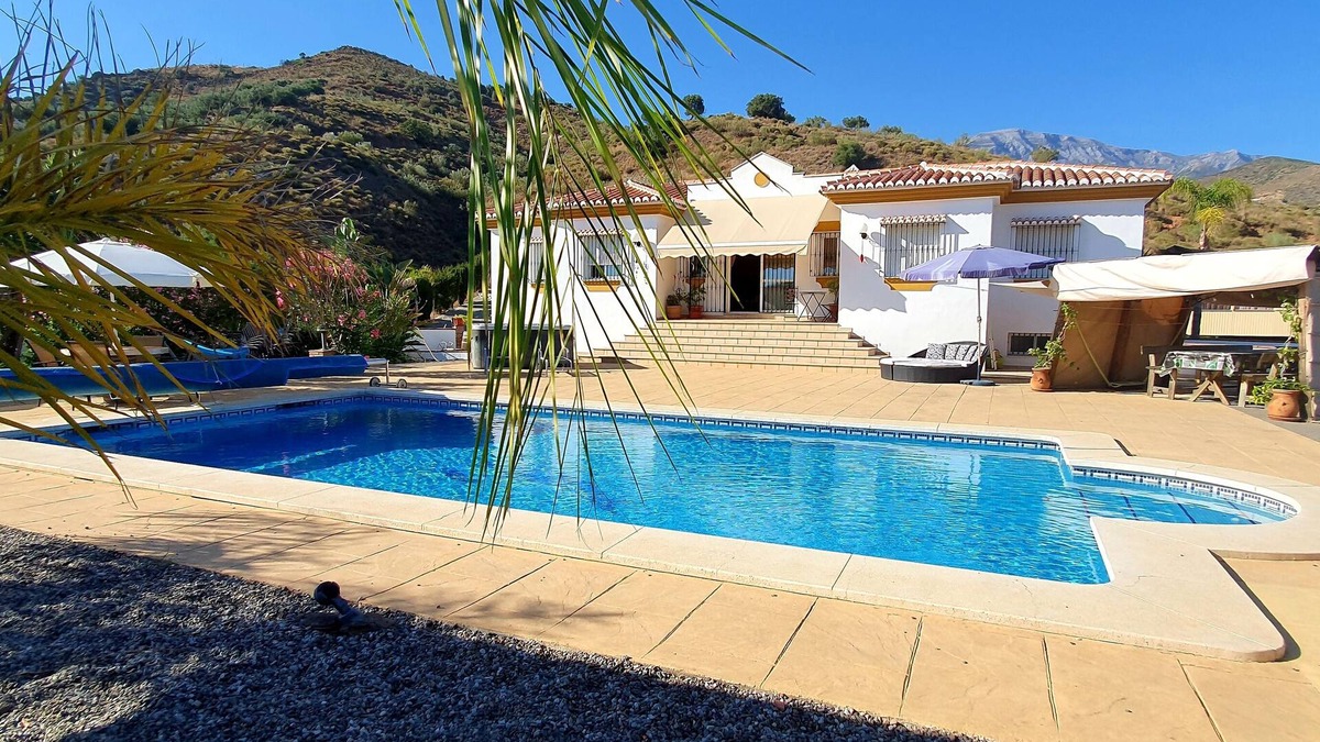 Arenas Villa | Villa Marylou with swimming pool in Montagnes, Andalusie