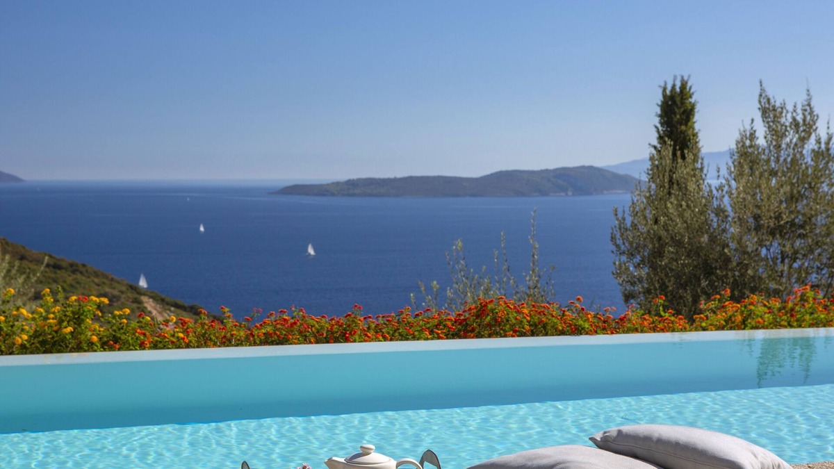 Evgiros Villa | Villa Medusa with amazing seaview & salt water pool!