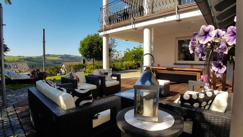 Siedlinghausen Apartment | Villa Meisterstein