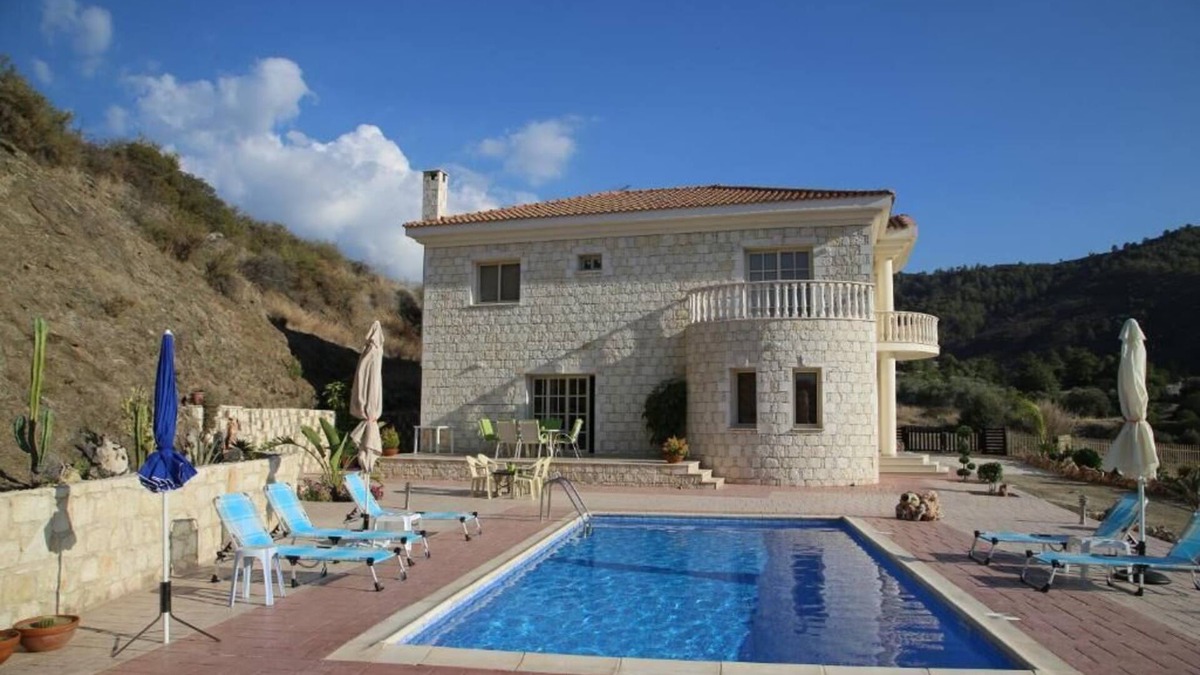 Kato Pyrgos Villa | Villa Melyia