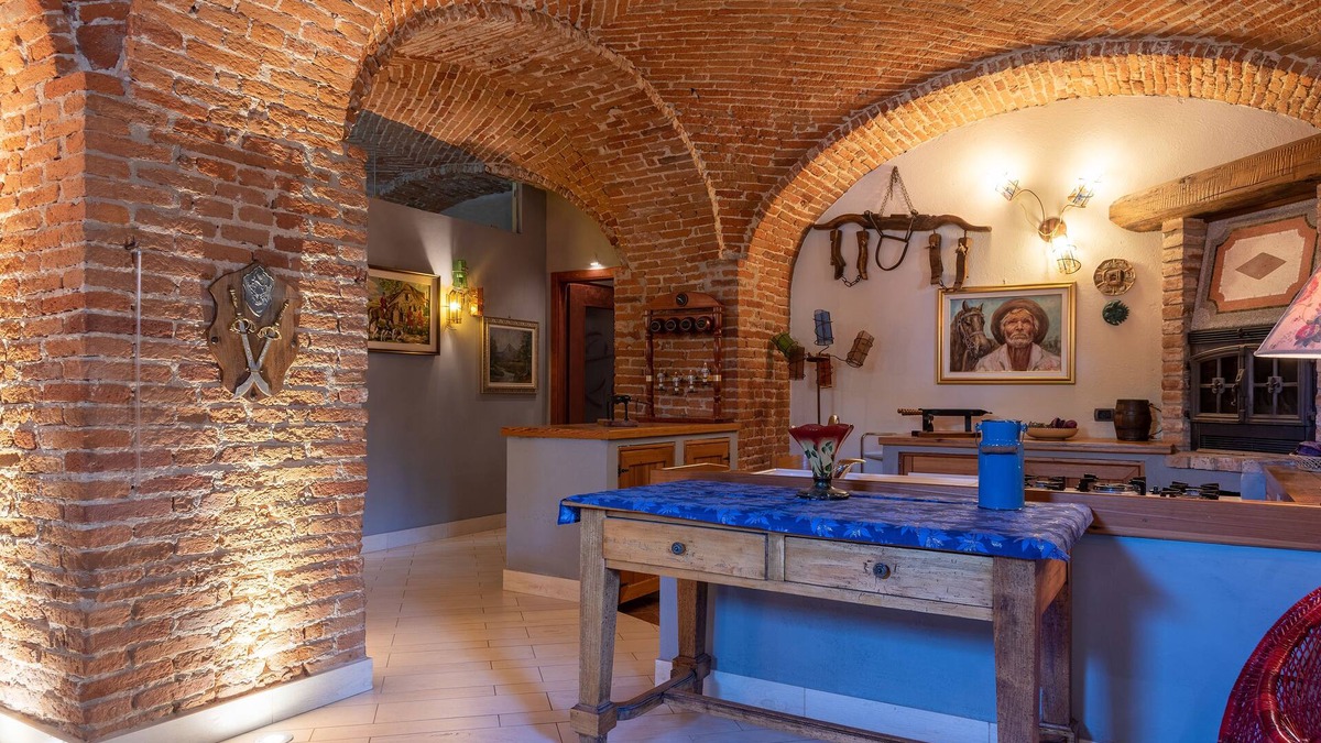 Casale Monferrato House | Villa Mery