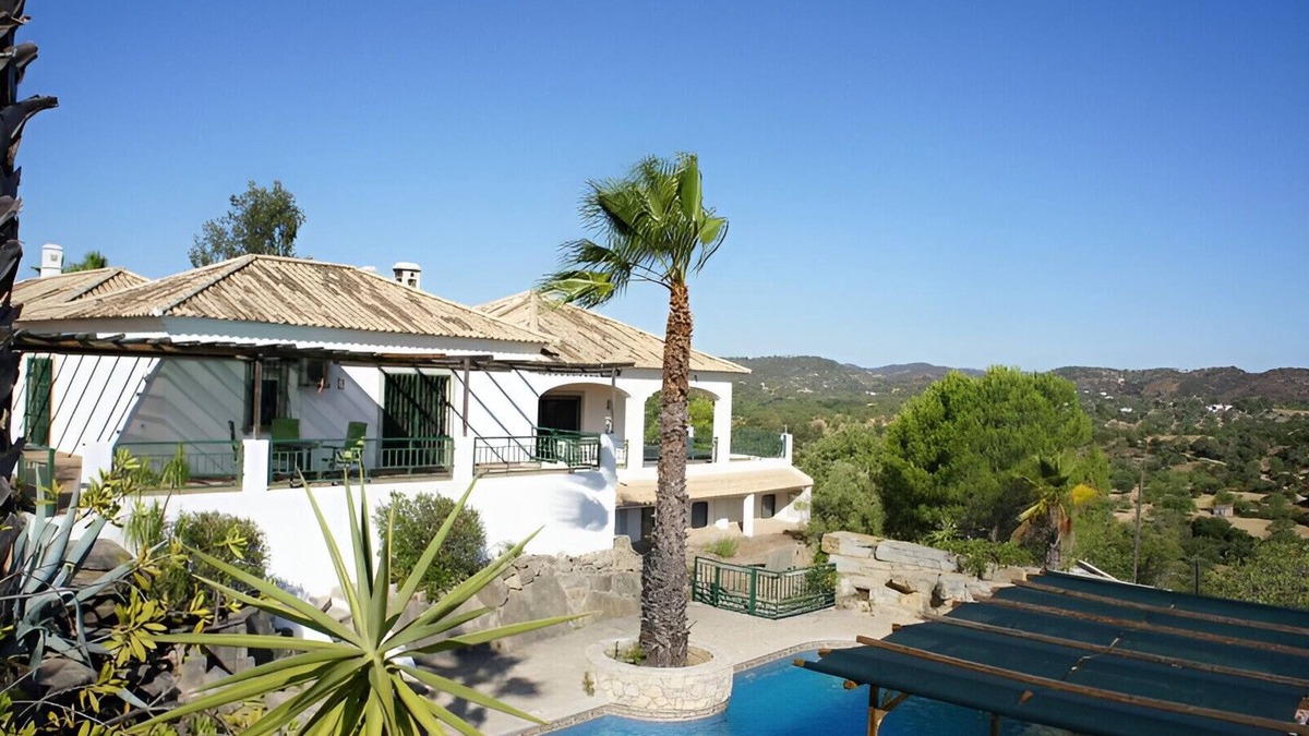 Fonte do Bispo Villa | Villa Metacasa by Portucasa