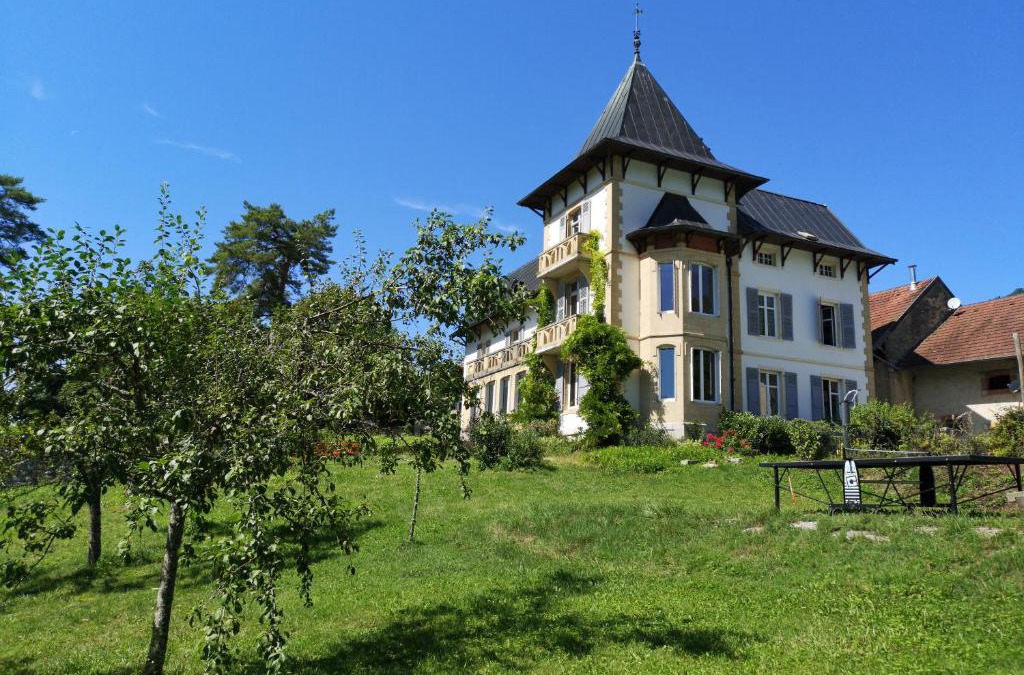 Mouthier-Haute-Pierre House | Villa Meyriem