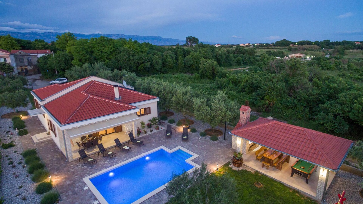 Privlaka Villa | VILLA MIA (with heated pool and big garden)