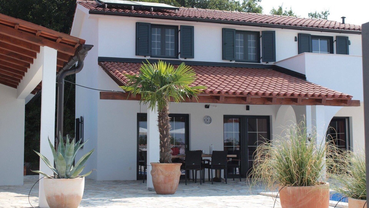 Brgod House | Villa mit Beheiztem Pool - Völlige Privatspähre