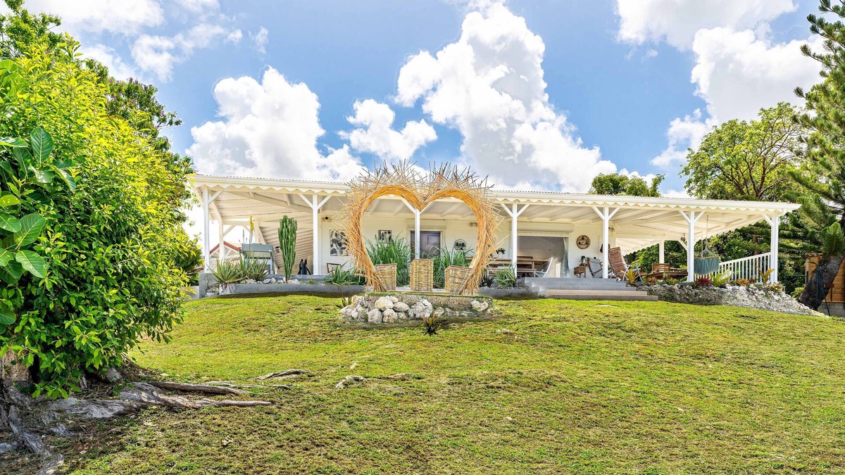 Grand-Bourg Villa | Villa Moca