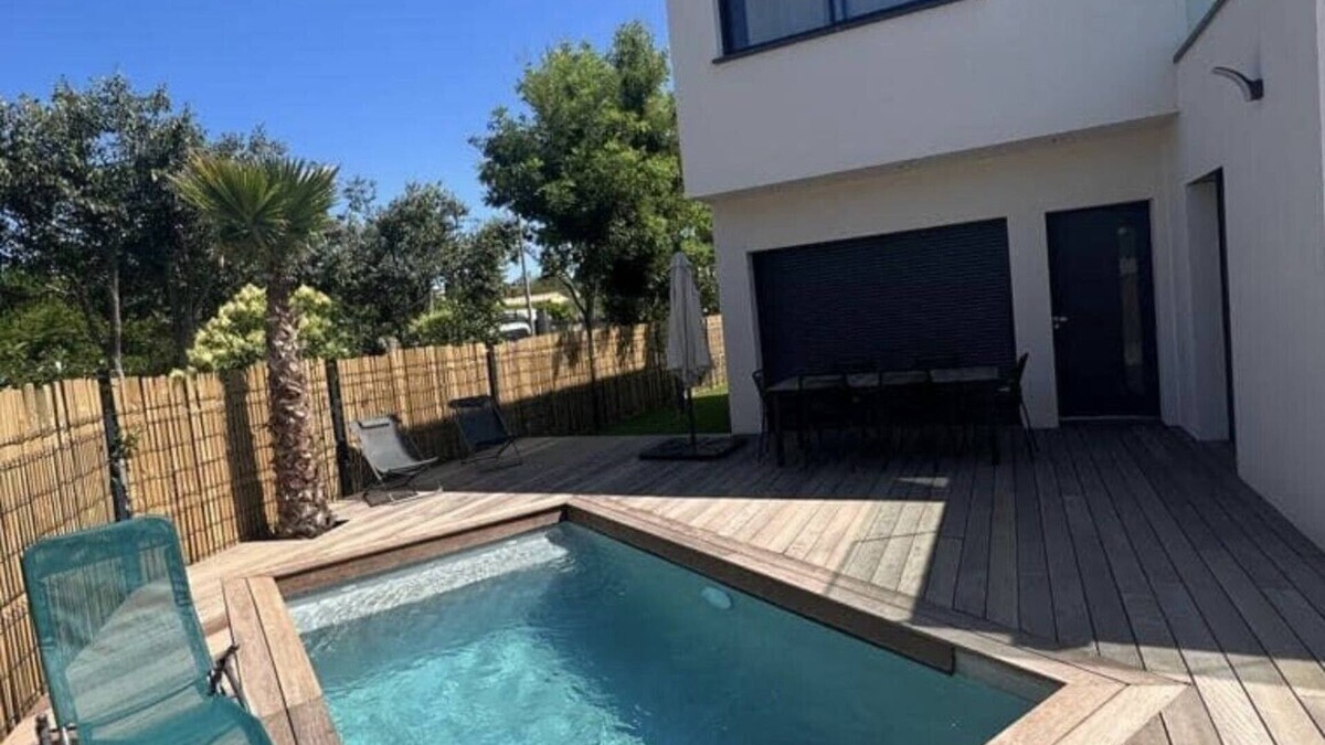 Villetelle Villa | Villa Moderne à 20 Minutes de la Plage