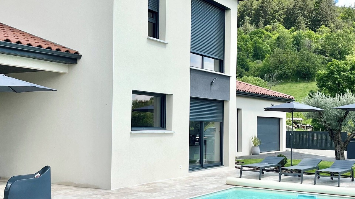 Saint-Romain-de-Popey Villa | Villa Moderne Avec Piscine Chauffée, Idéal Pour Découvrir les Monts du Lyonnais