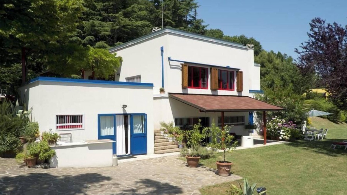 Pesaro Villa | Villa Moni in the heart of the Marche countryside close to the sea