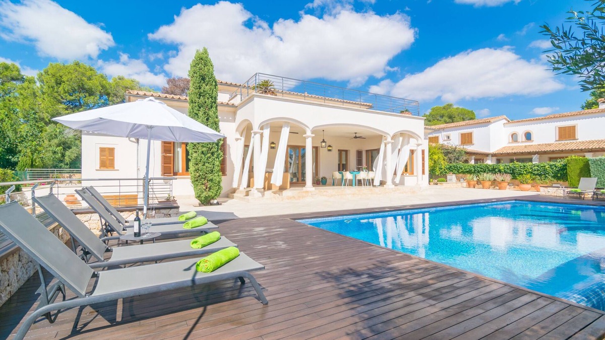 Porto Cristo Villa | VILLA MURTA - Villa with sea views in Porto Cristo. Free WiFi