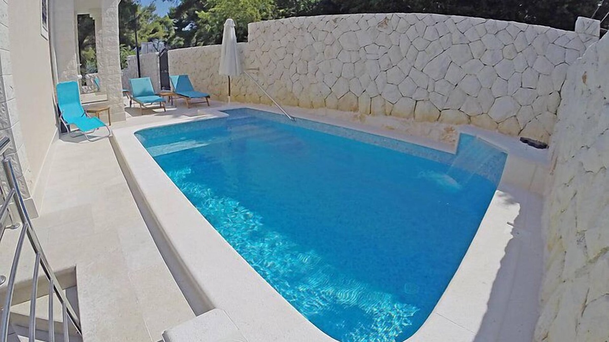 Okrug Donji House | Villa Mustra by Interhome