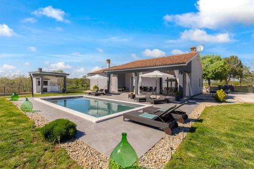 Krmed Villa | Villa My Ivana by Istrialux