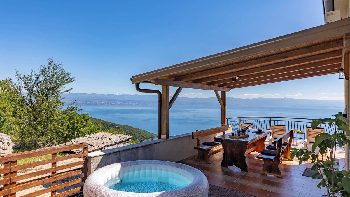 Mosenice Apartment | Villa Mystic Place - Suite 1, Moščenićka draga, Croatia