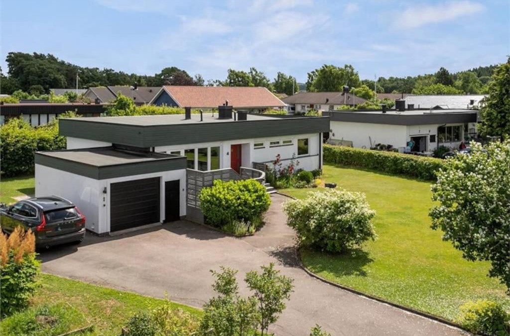 Skallinge Villa | Villa nära Varberg och Ullared