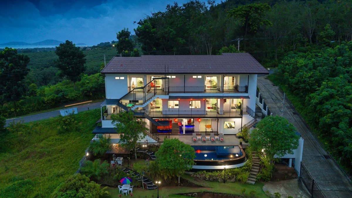 Chalong Villa | Villa Nap Dau Crown Private pool villa for Family and Friends