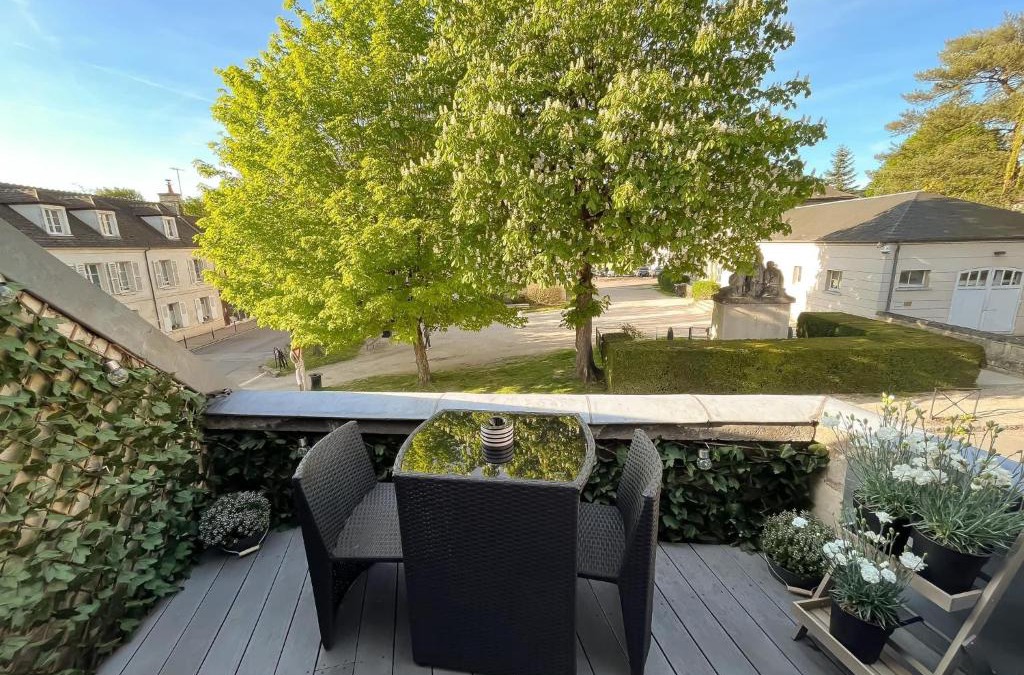 Pierrefonds Apartment | Villa Napoléon