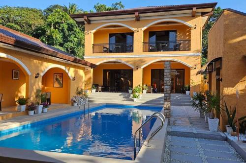 Pagudpud Villa | Villa Naranja Pagudpud - Biondo