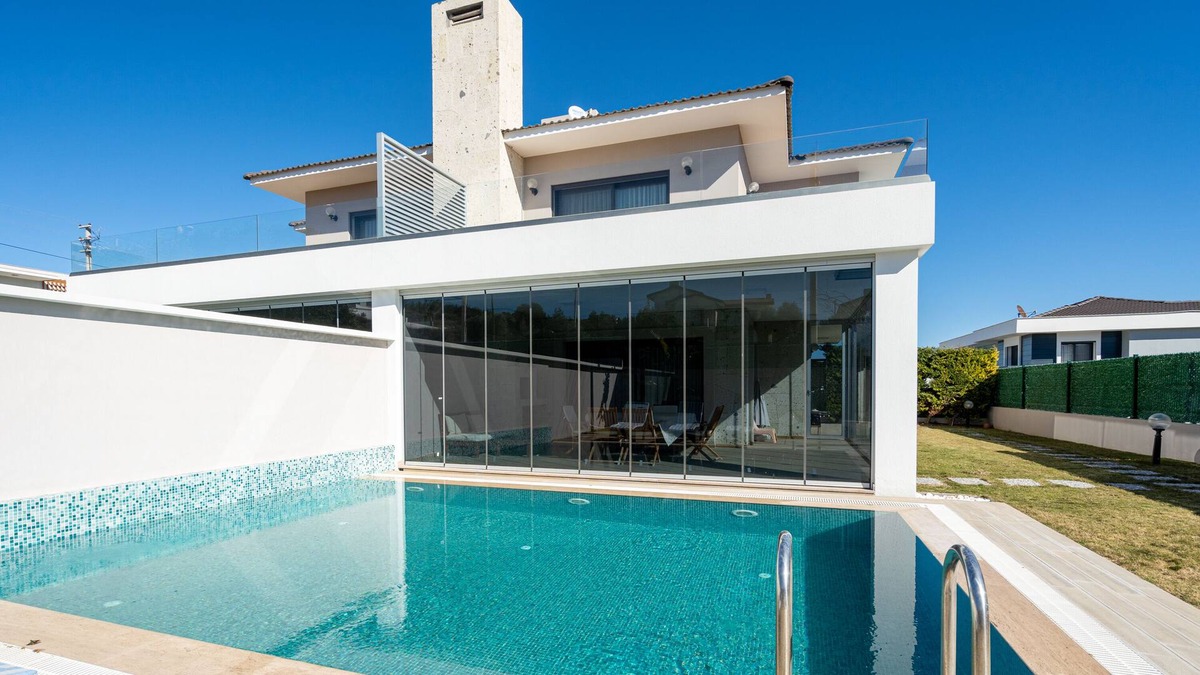Dalyan Mahallesi House | Villa Near Alibostan Beach in Cesme - AWZ 106