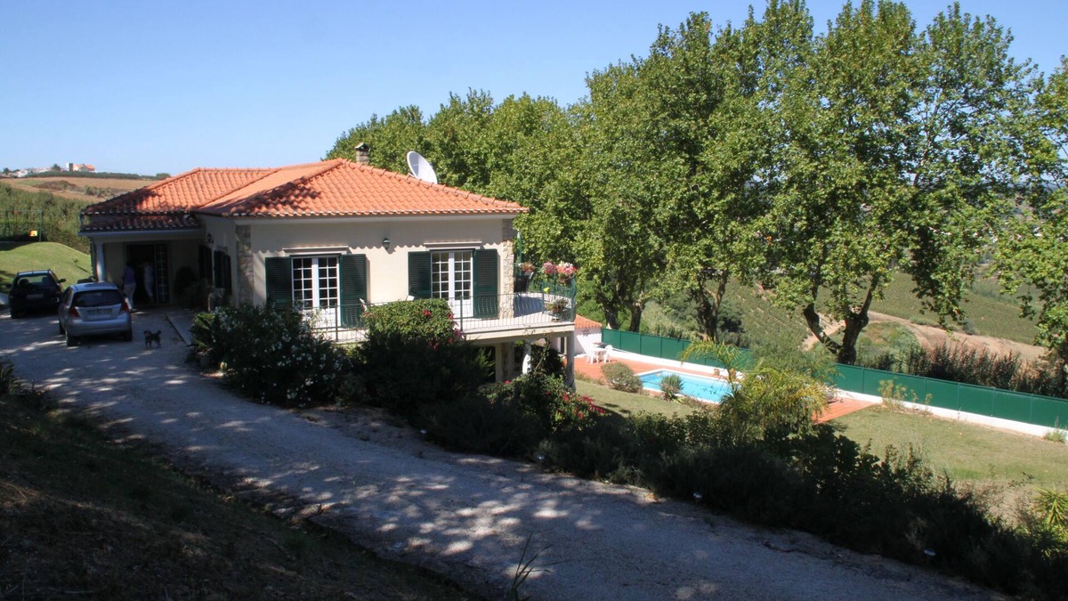 Caldas da Rainha Villa | Villa near Óbidos with private pool