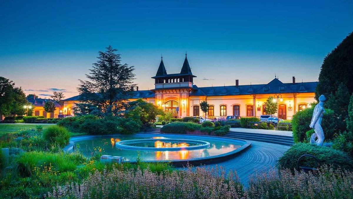 Siofok Villa | Villa near the beach, with air conditioning