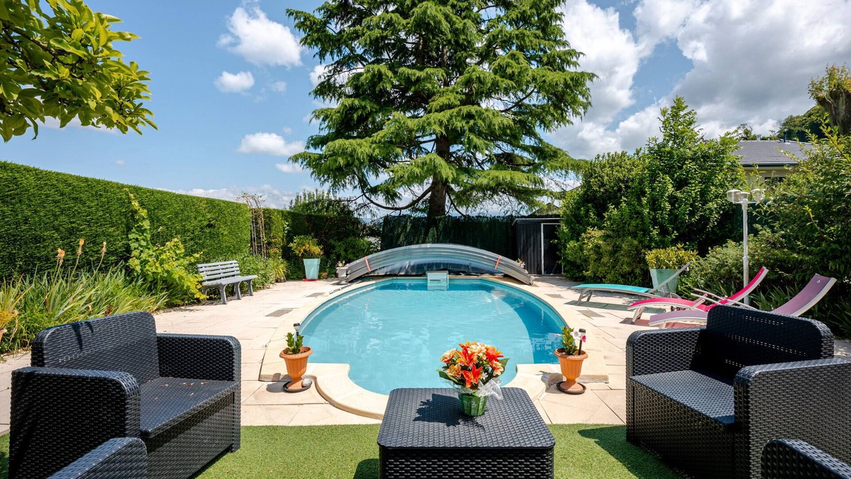 Etercy Villa | Villa near the lake, with mountain views, private pool and Wi-Fi