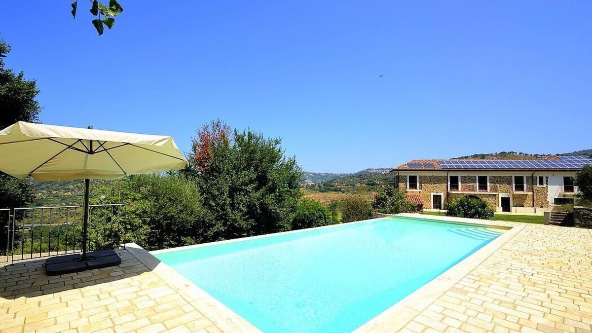 Torchiara Villa | Villa Nefele: A spacious and welcoming two-story villa in a quiet position, located on a hillside above the sea, with Free WI-FI.