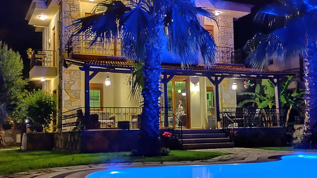 Dalyan City Center Villa | Villa Nefise - 3 bedroom with private pool in the heart of Dalyan.