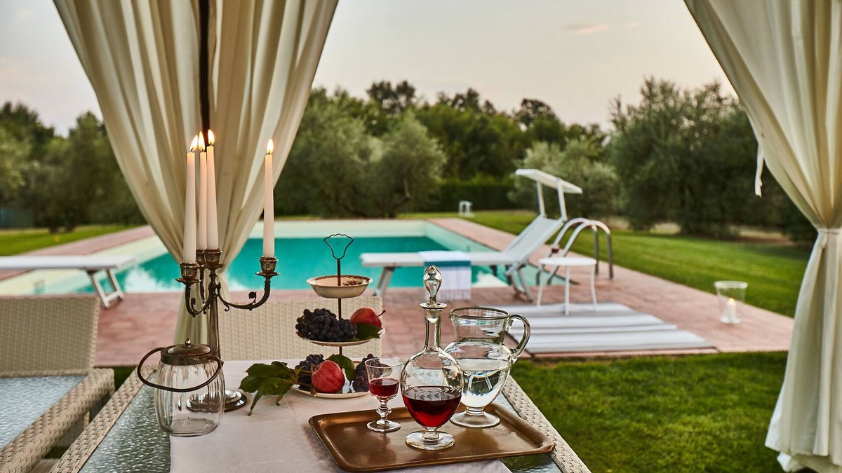 Orentano Villa | Villa Niccolai: Charming Tuscan Villa with Luxury Private Pool & Shading Park