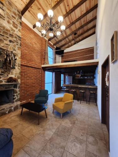 Huasca De Ocampo Villa | Villa Nidawi by Natut Huasca