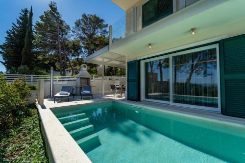 Sumartin Villa | Villa Nina