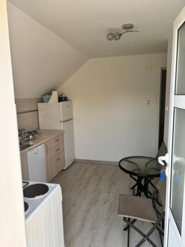 Lustica Apartment | Villa Nina