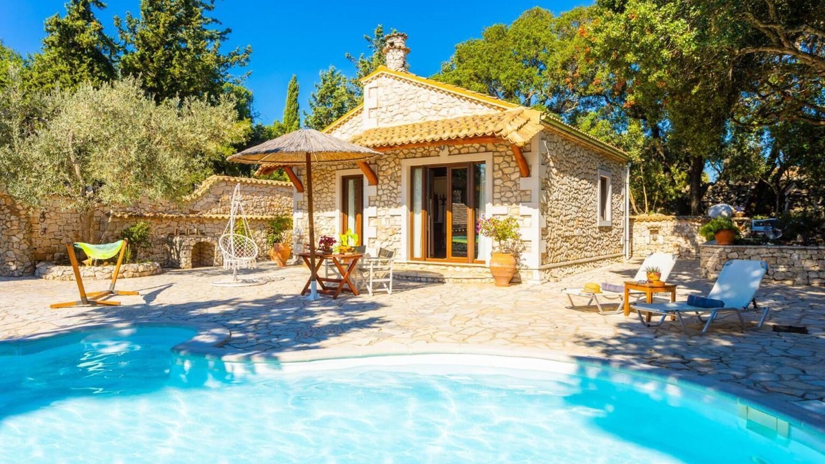 Ieromonachos Villa | Villa Nionios - One Bedroom Villa, Sleeps 3