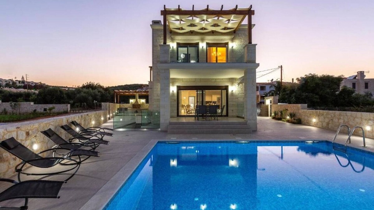 Almyrida Villa | Villa Noboa - Sea view, Spacious and Cozy. 5BD.