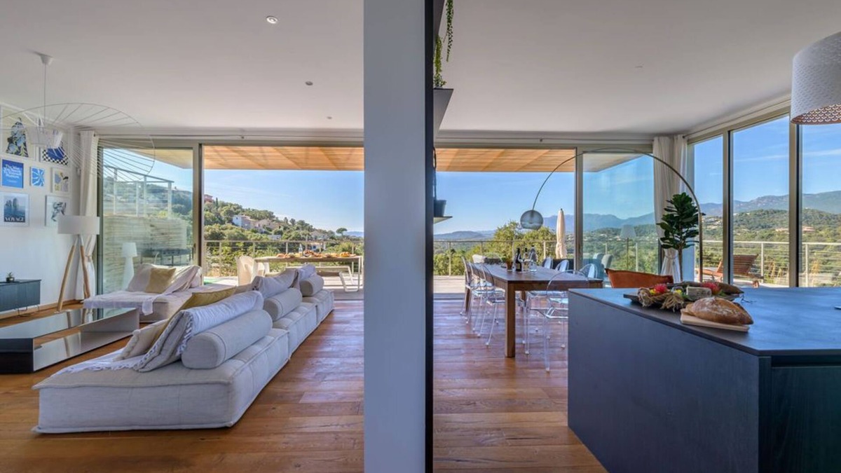 Zonza Villa | Villa NOLLA, fully air-conditioned, heated pool close to beaches