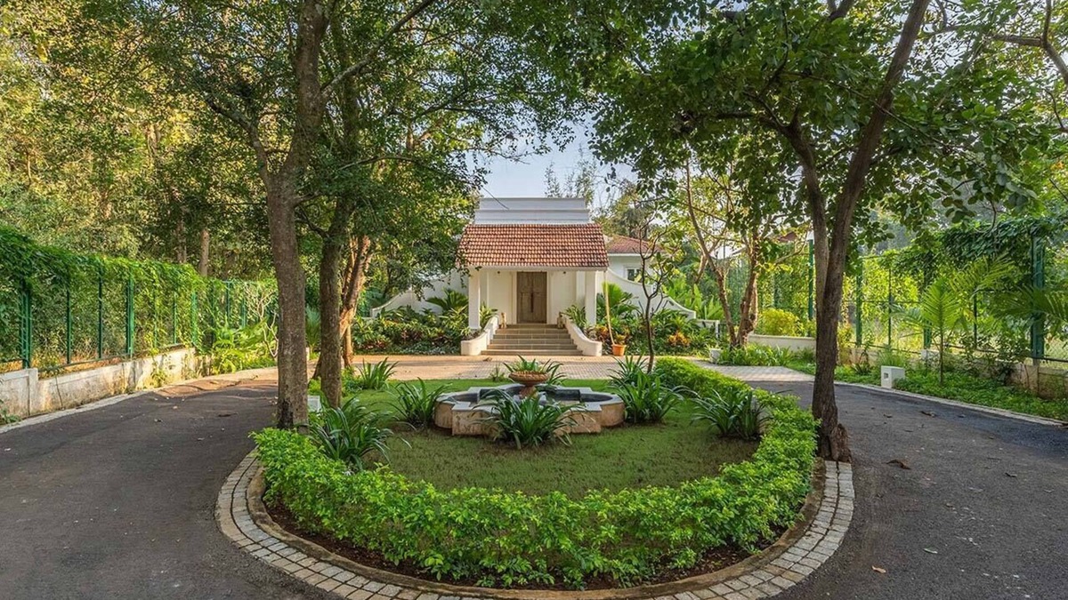 Salvador do Mundo Villa | Villa Nora | Villas By Noor