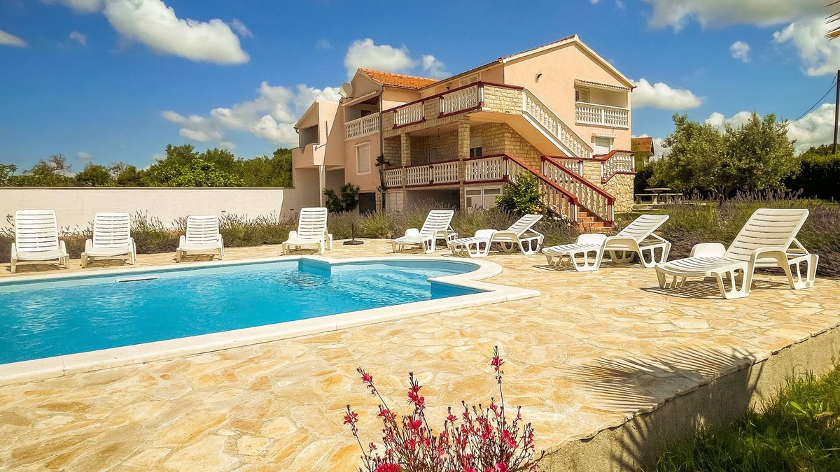 Tinj Villa | Villa Oasis Tinj, Biograd, Croatia