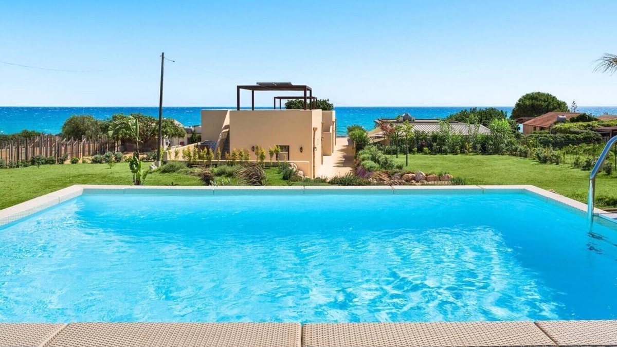 Scicli Villa | Villa Odina - Private pool and sea views