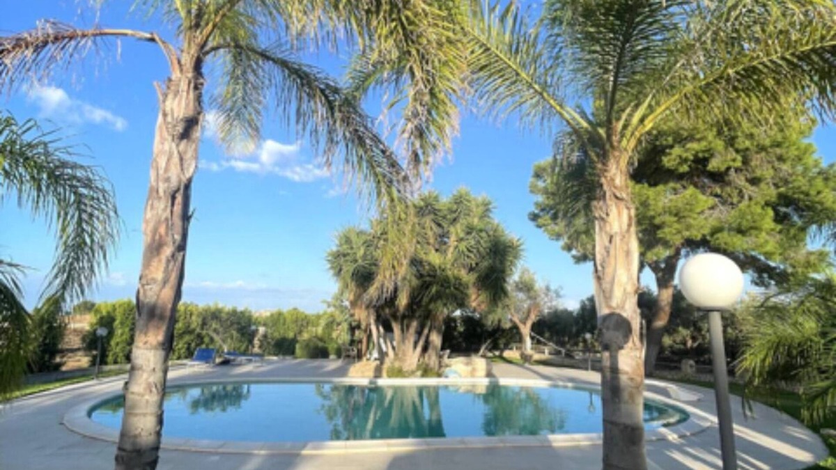 Melilli Villa | Villa of Roses