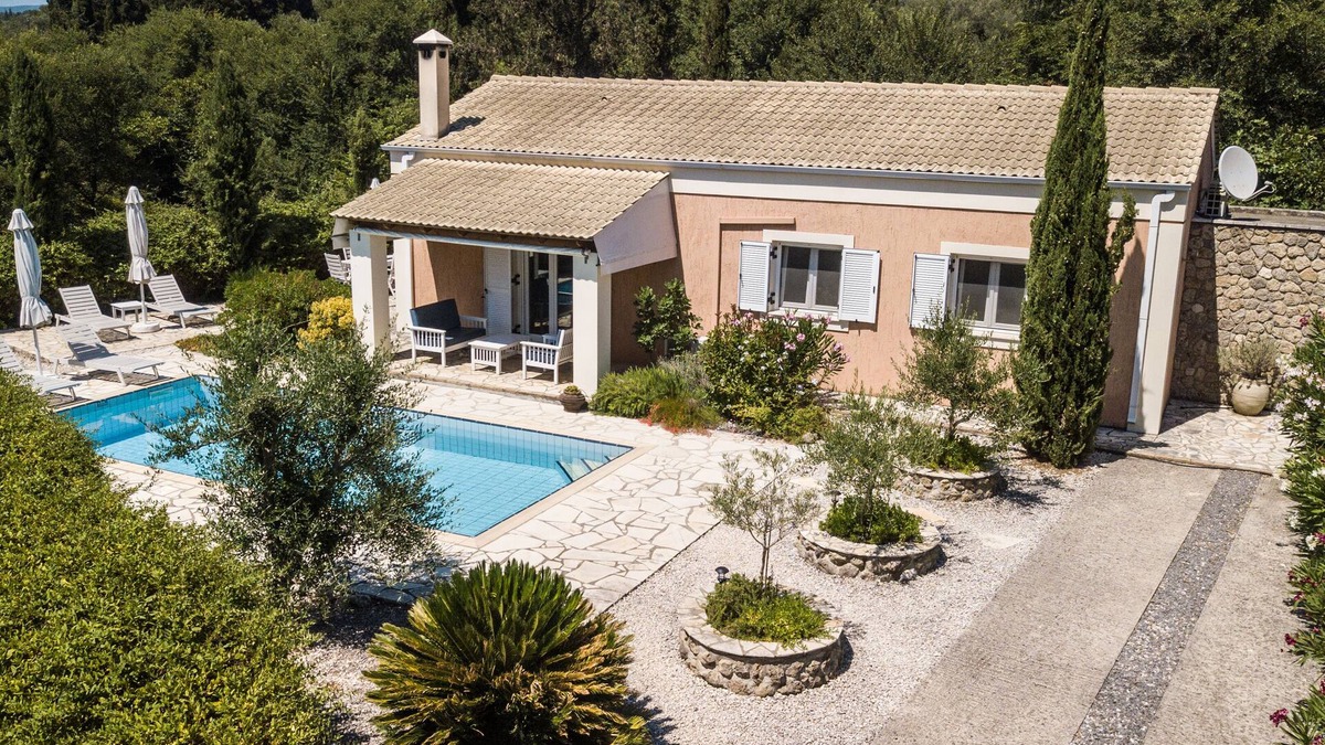 Afra Villa | Villa Oleander - Relaxing - Secluded - Private - Tranquil