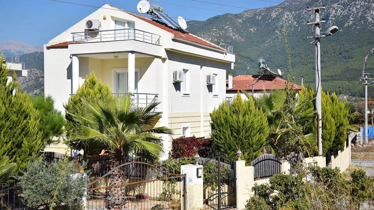 Yesiluzumlu Villa | Villa Olive (4 Bedroom Triplex Villa, Sleeps up to 8 Guests)