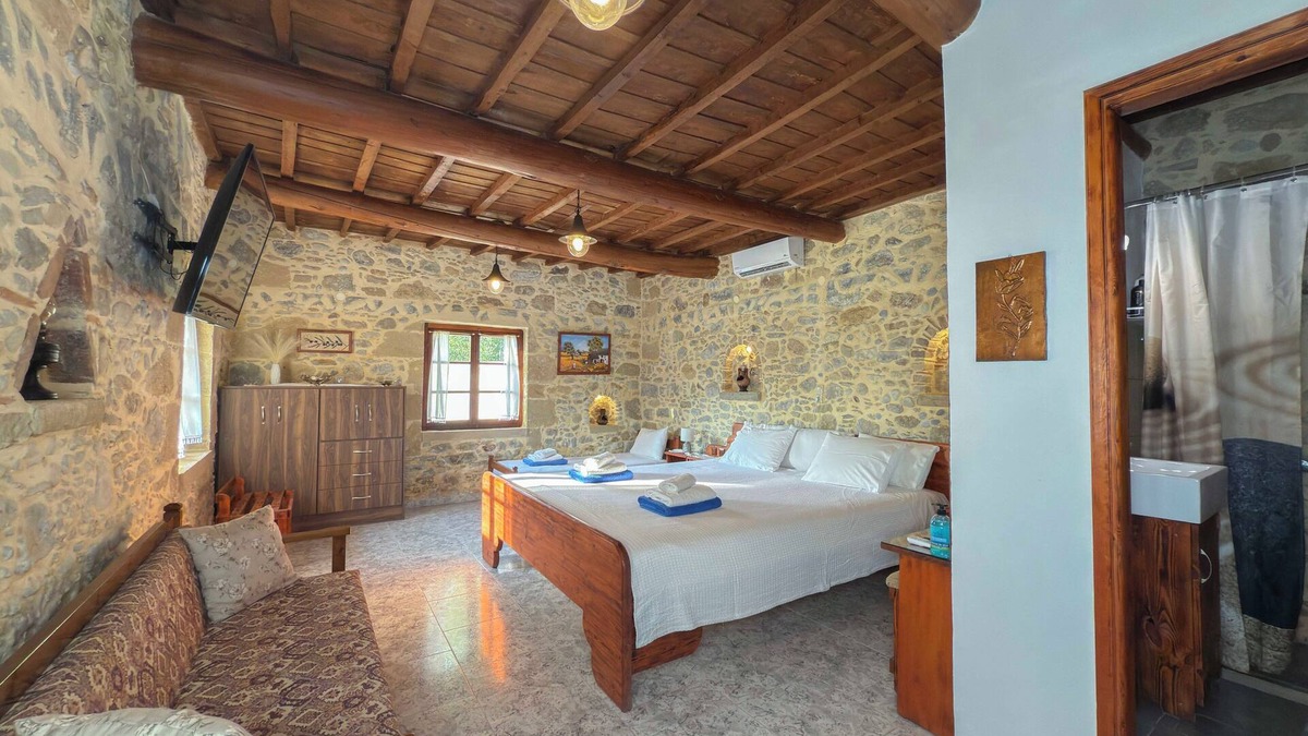 Kissamos Villa | Villa Olive Tree with Private Pool