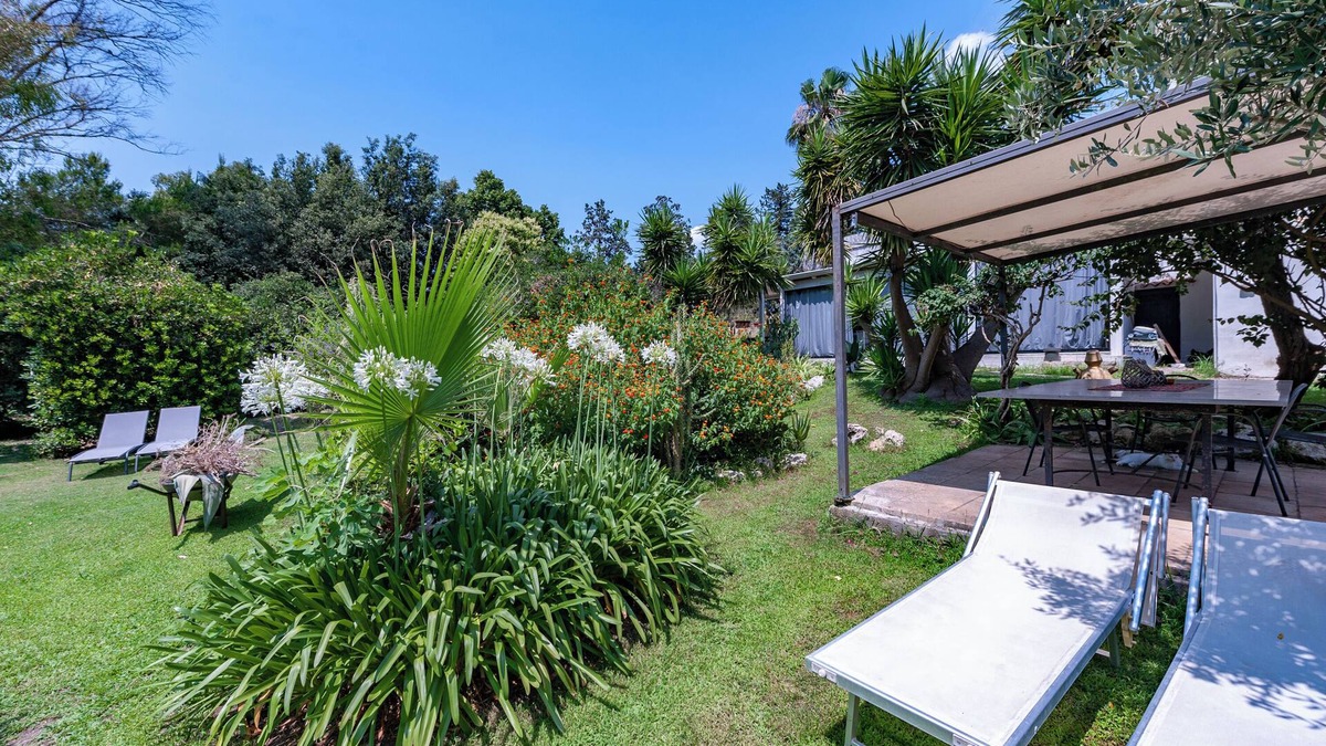 Lizzanello Villa | Villa 'Olivia Cielo E Terra' with private pool, Wi-Fi and air conditioning