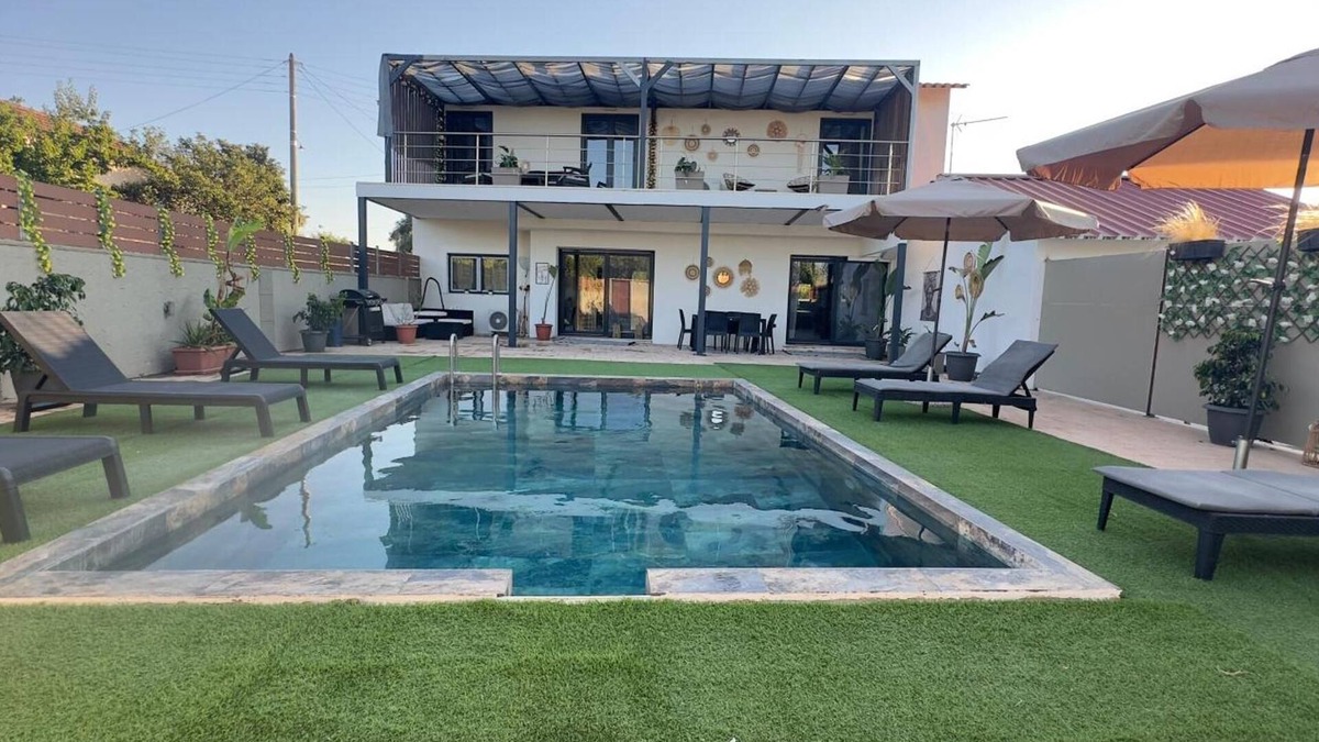 Lefkimmi Villa | Villa 'Olivia Estate' with Private Pool, Wi-Fi and Air Conditioning