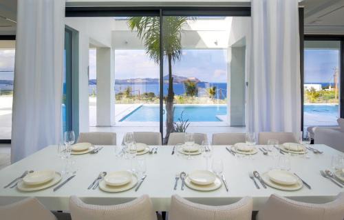 Kokkinon Khorion Villa | Villa OMORFI