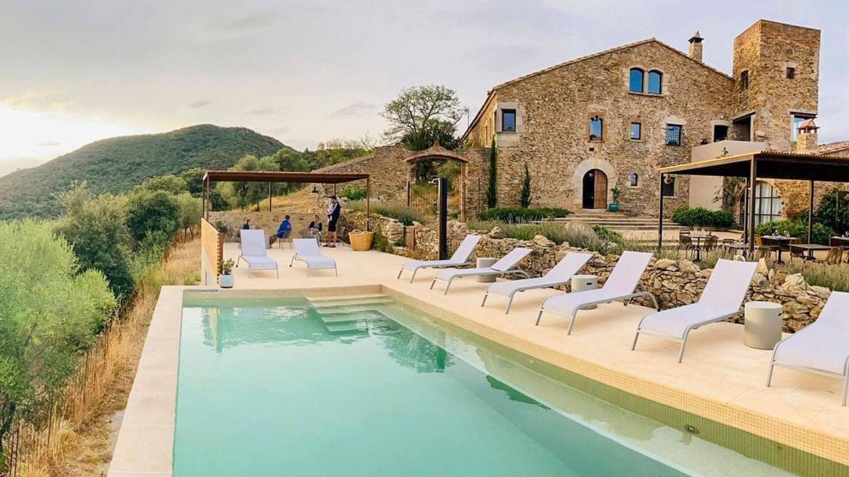 Quart Villa | Villa Oms - Six Bedroom Villa, Sleeps 16