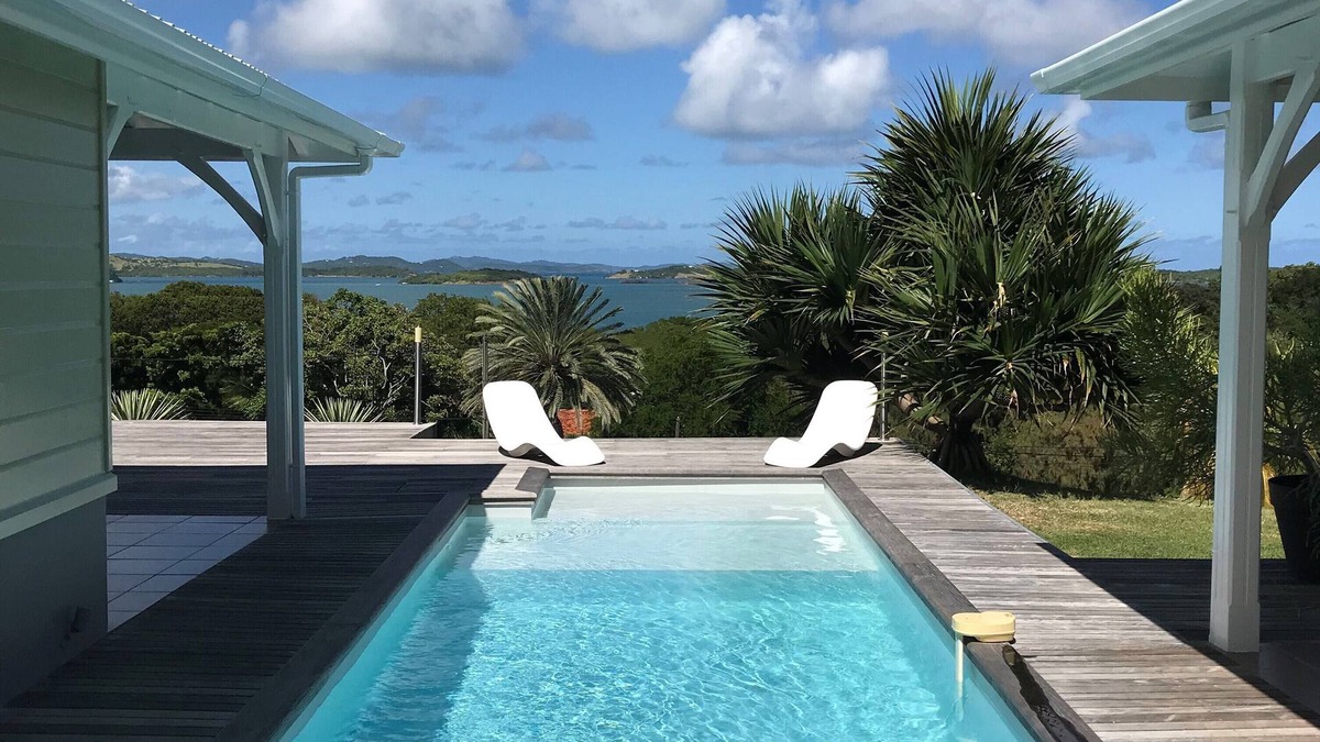 Le Francois Villa | VILLA ON CAP EST WITH PANORAMIC VIEW OF THE LAGOON AND THE ILETS OF FRANÇOIS.