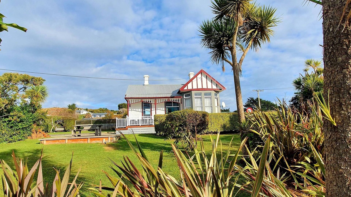 Riverton House | Villa on Castle over looking the estuary